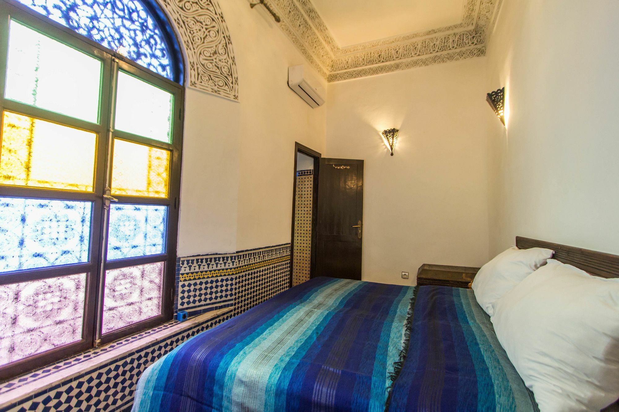 Riad Taha Фес Экстерьер фото
