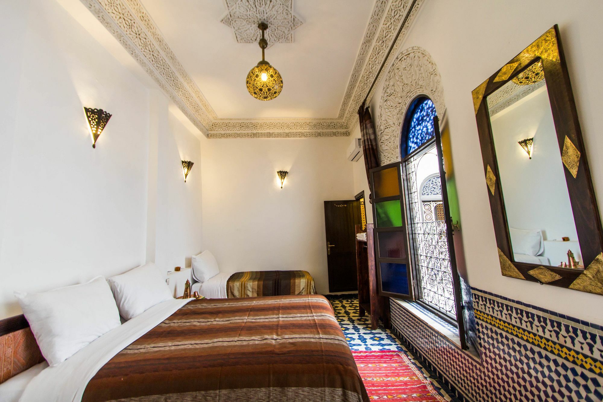 Riad Taha Фес Экстерьер фото